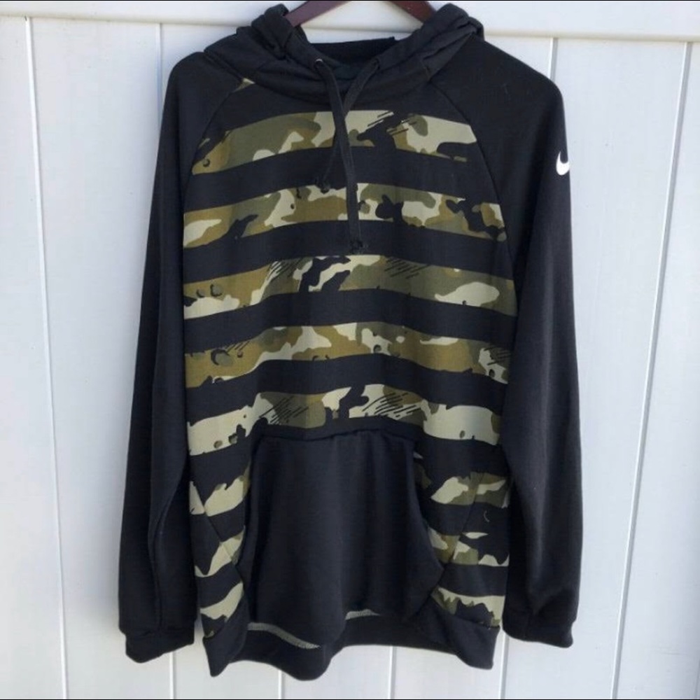 Nike Pullover - image 1